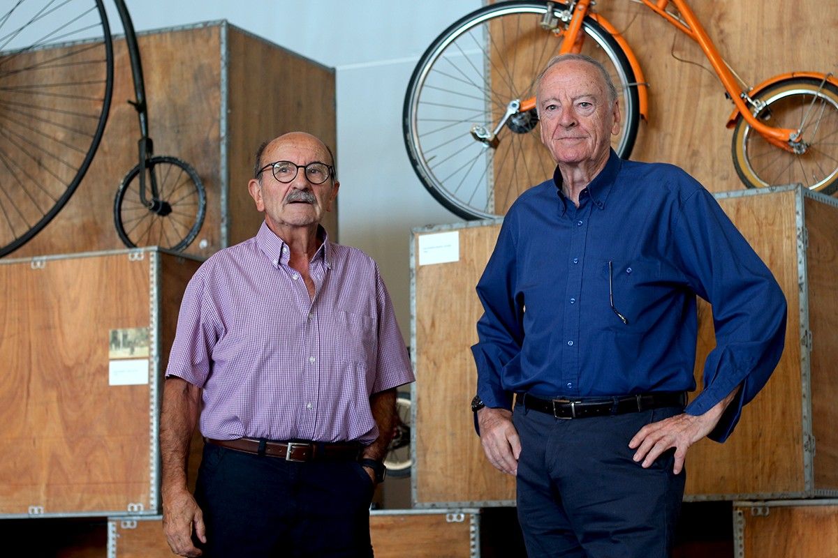 Josep Maria Gornals i Santiago Cifuentes, a l'exposició sobre els 75 anys del Club Ciclista de Tarragona