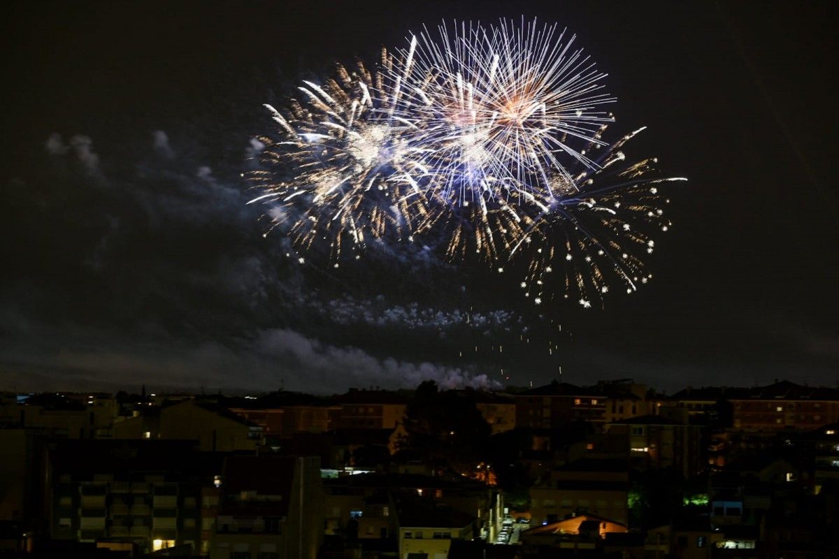 Els castells de foc posen punt final a sis dies de Festa Major