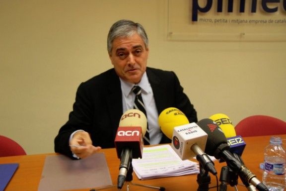 El president de la patronal Pimec Girona, Iñaki Frade, durant la roda de premsa a Girona 