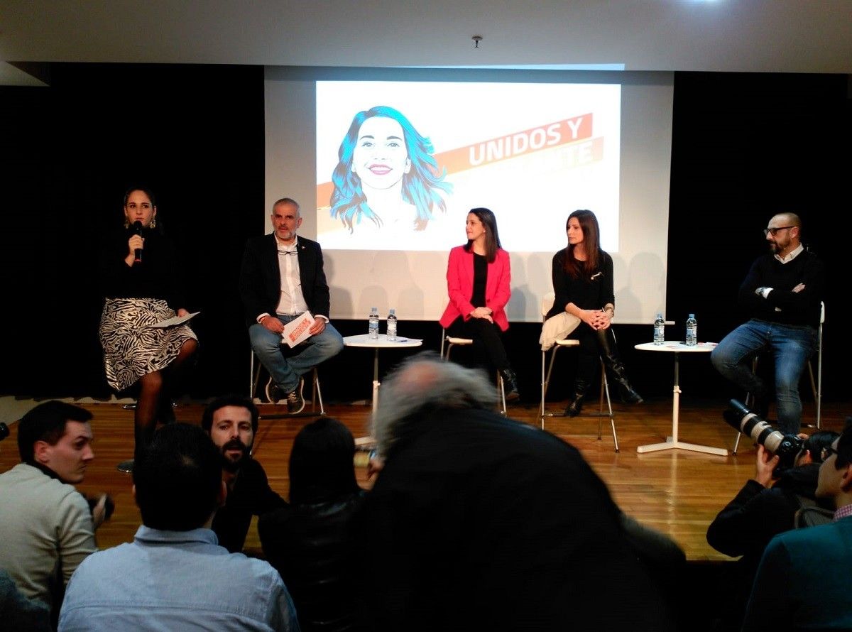 Inés Arrimadas aquest divendres, acompanyada de Carlos Carrizosa, Lorena Roldán i Jordi Cañas.