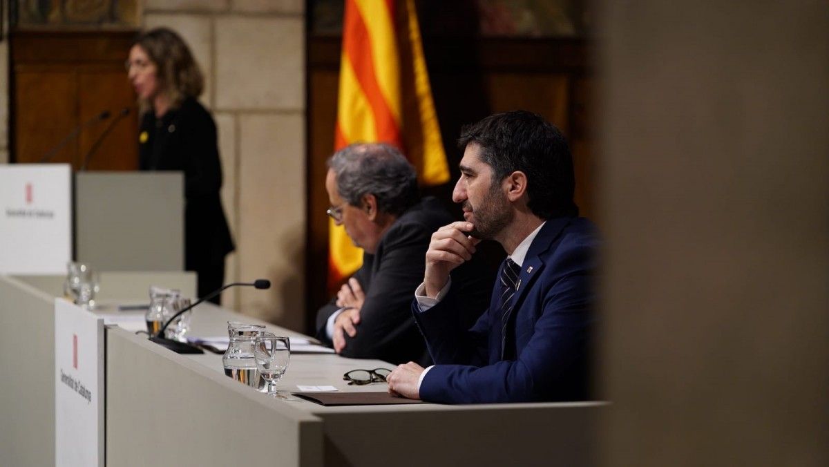 Jordi Puigneró, amb Quim Torra i Àngels Chacón de fons
