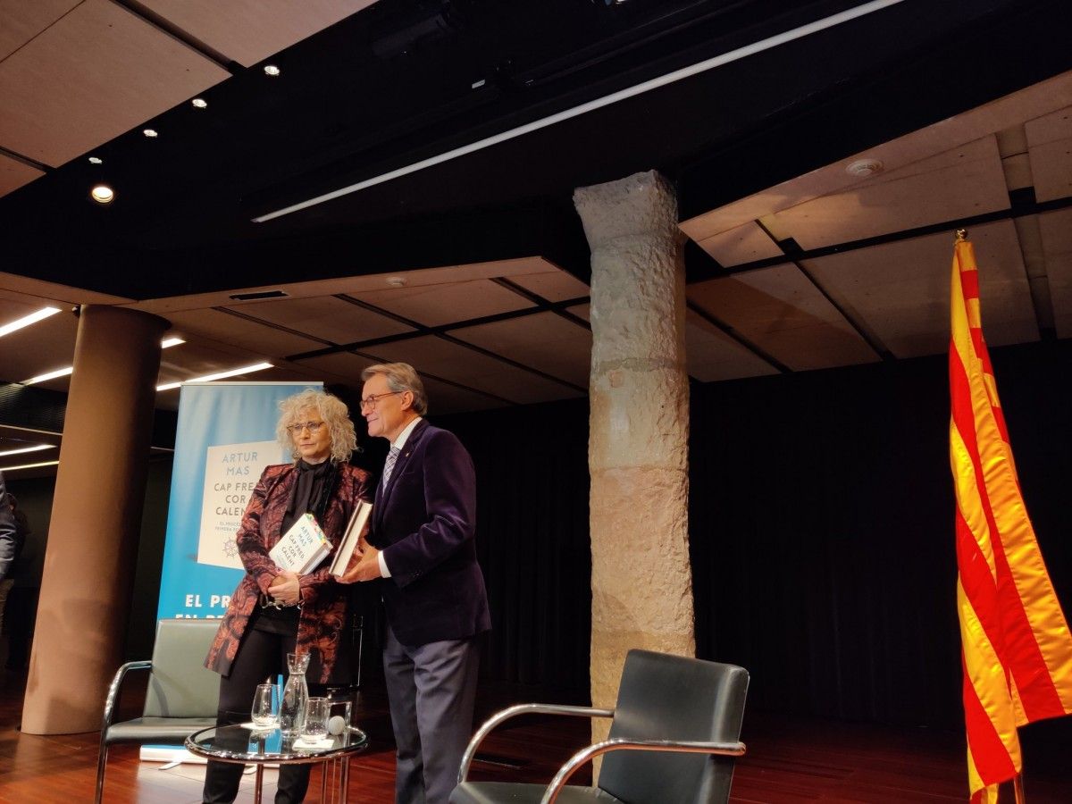 Artur Mas, amb Mònica Terribas, a la presentació del seu llibre