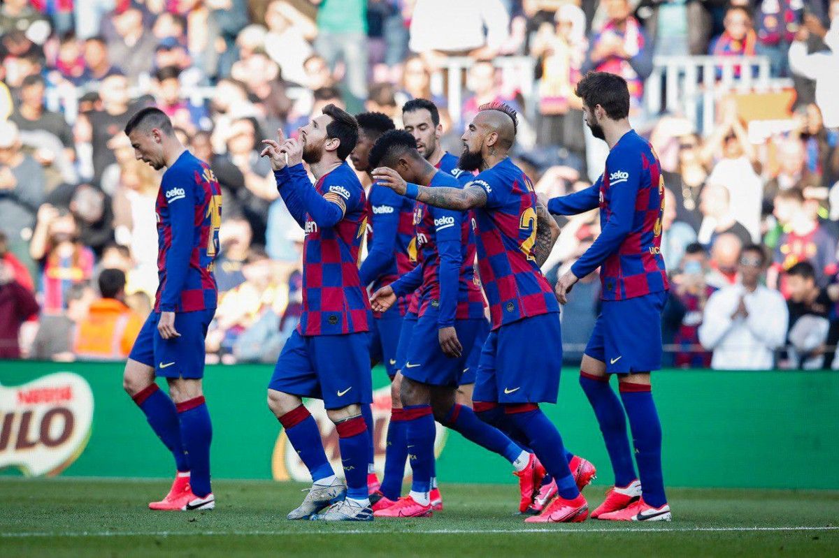 Els jugadors del Barça celebren un gol en l'últim partit al Camp Nou.