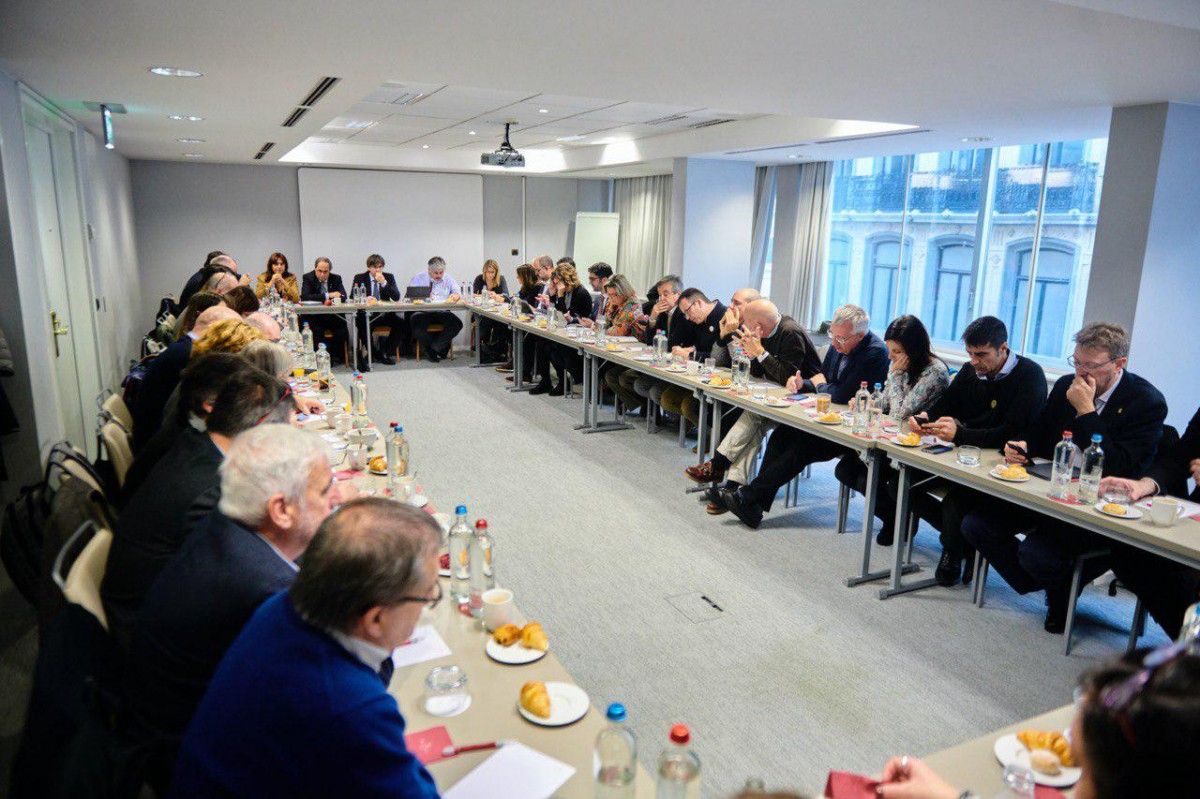 Imatge d'arxiu d'una reunió de JxCat a Brussel·les.