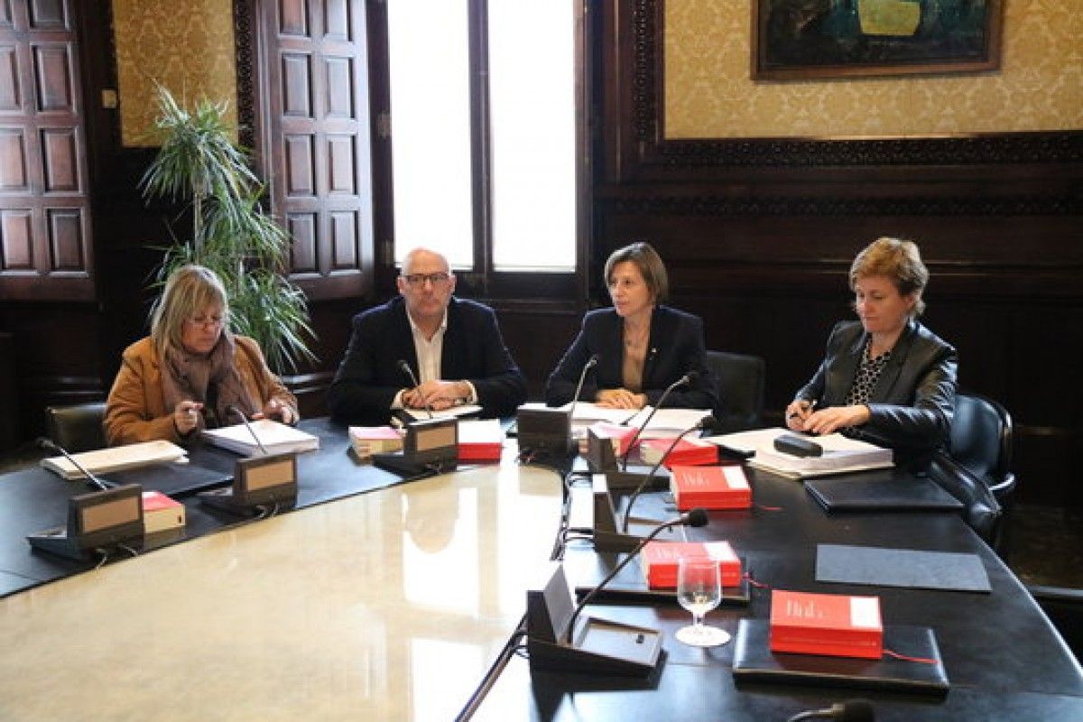 Els membres sobiranistes de la mesa del Parlament de la passada legislatura, en una imatge d'arxiu