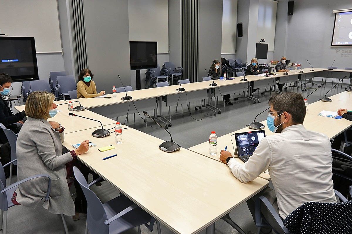 La reunió dels experts de Salut Pública presidida per la consellera Alba Vergés