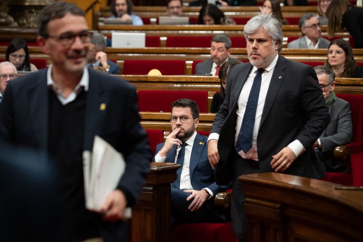 Josep Rius, Albert Batet i Pere Aragonès, al Parlament.