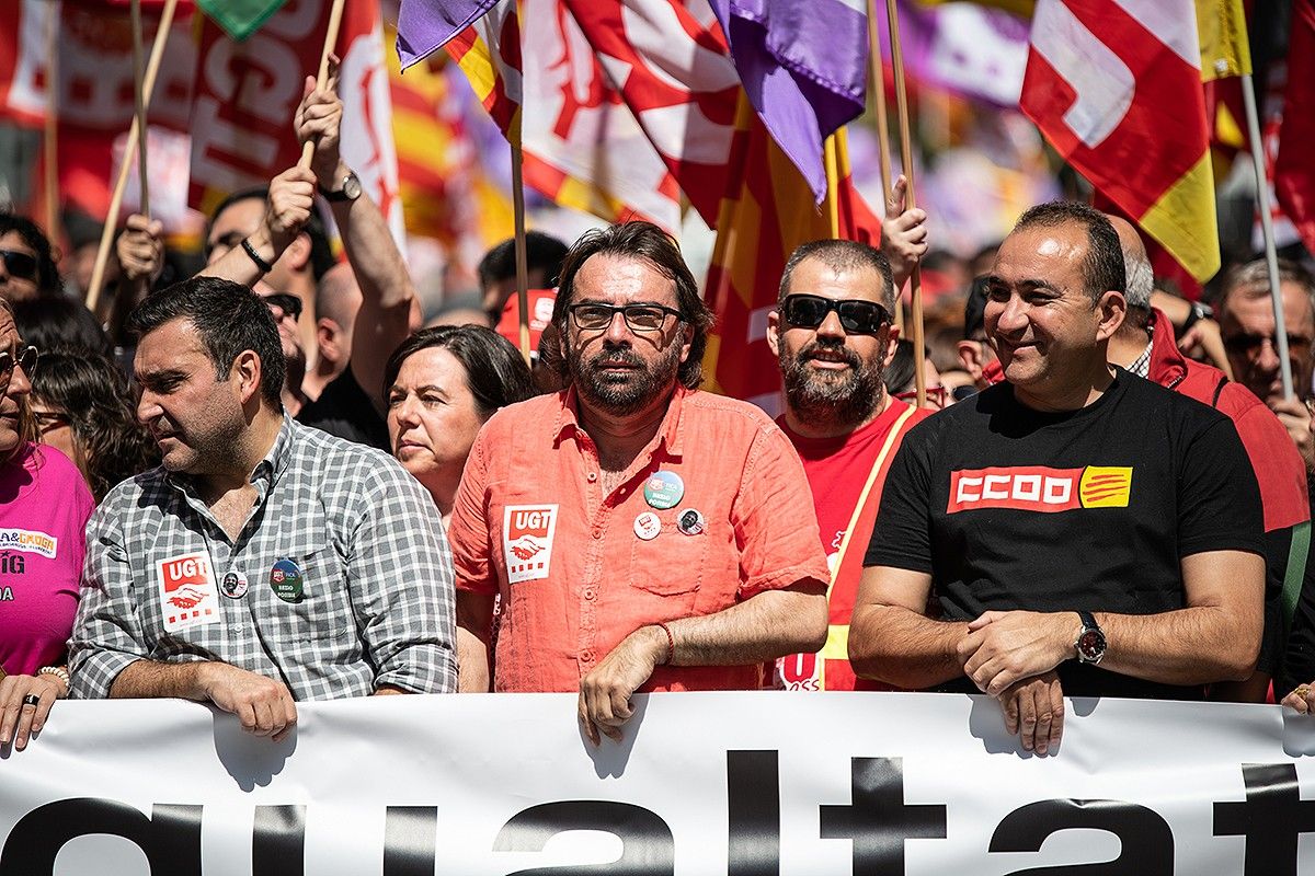 Camil Ros, al centre, i Javier Pacheco, a la dreta, l'1 de maig passat a Barcelona.
