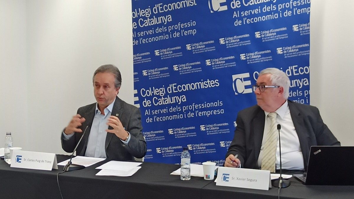 Carles Puig de Travy i Xavier Segura, a la seu del CEC.