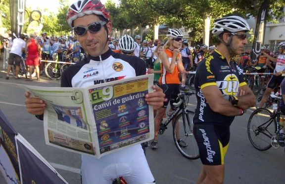 Borja Sànchez combina la faceta de ciclista i periodista.