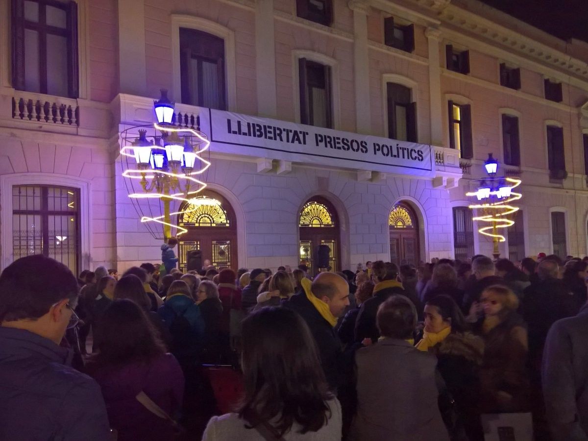 La plaça Sant Roc ha tornat a ser punt de trobada per a reivindicacions 