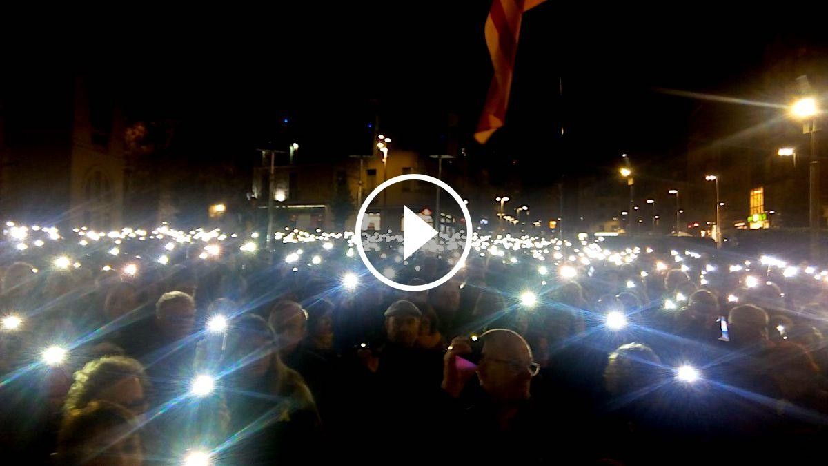 Encesa de llums de mòbil a Sabadell