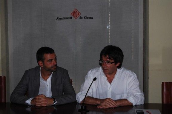Santi Vila i Carles Puigdemont, explicant la iniciativa