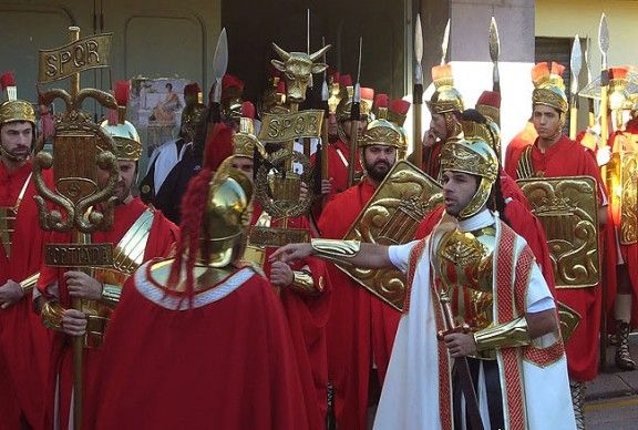 Els armats de Camprodon van desfilar a Sant Pau.