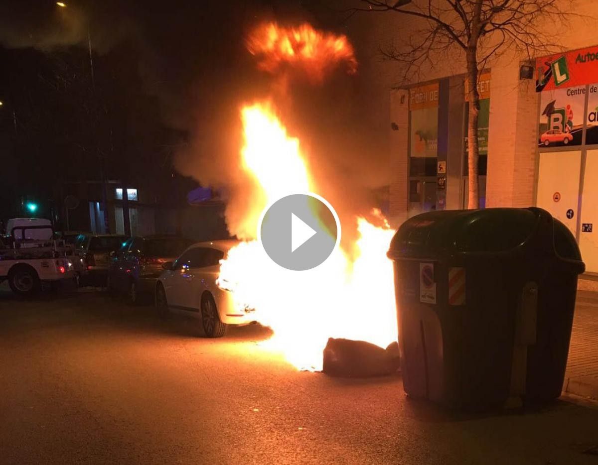 El contenidor cremant a l'Avinguda d'Estrasburg