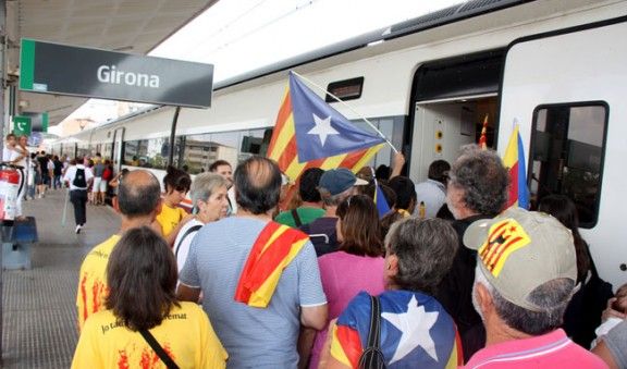 Imatge de l'11-S a l'estació de tren de Girona