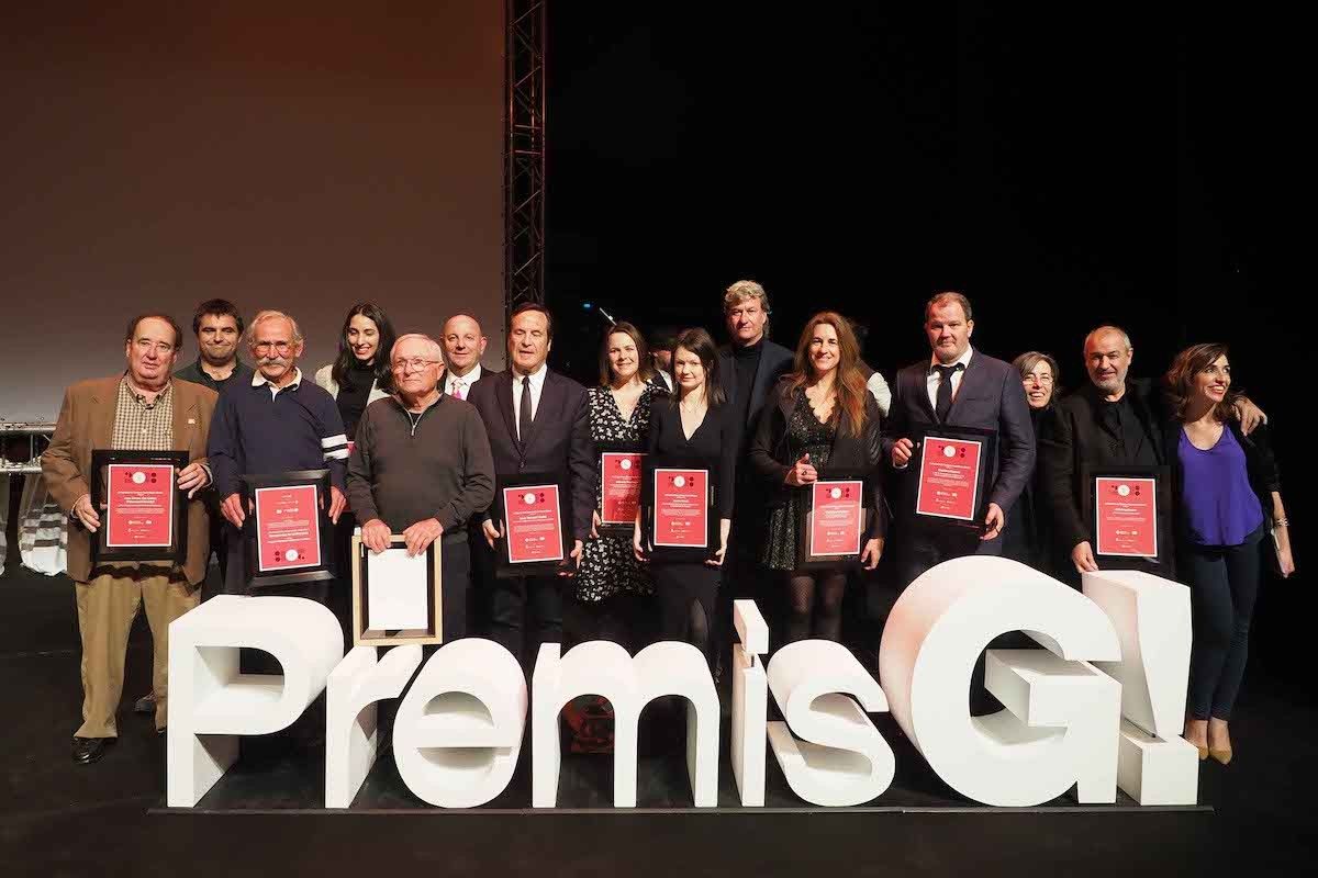 Foto de família dels Premis G! d'aquest 2019.