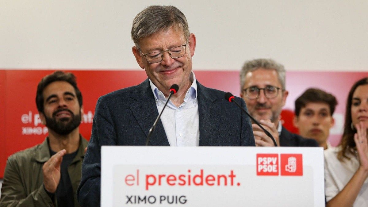 Ximo Puig, emocionat en la compareixença després dels resultats al País Valencià