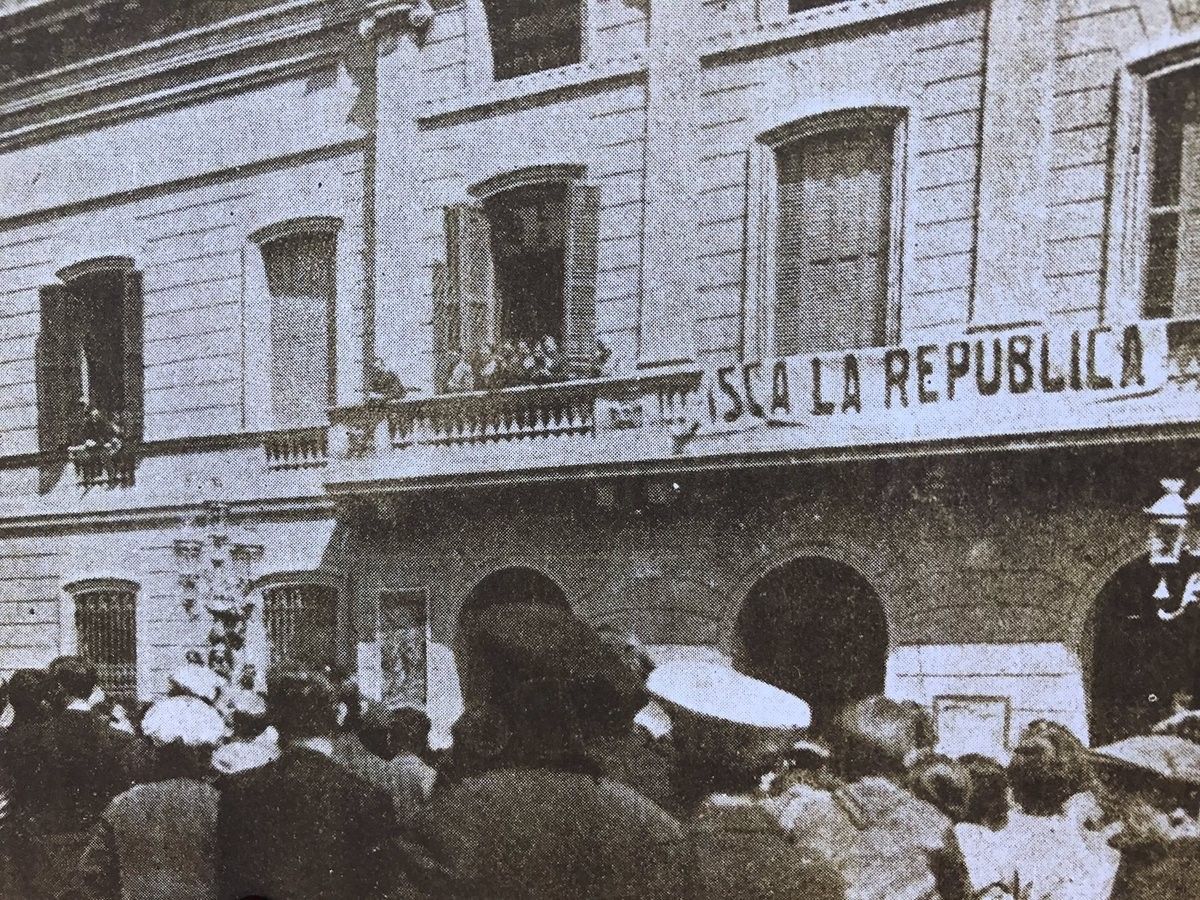 Proclamació de la República catalana a Sabadell.