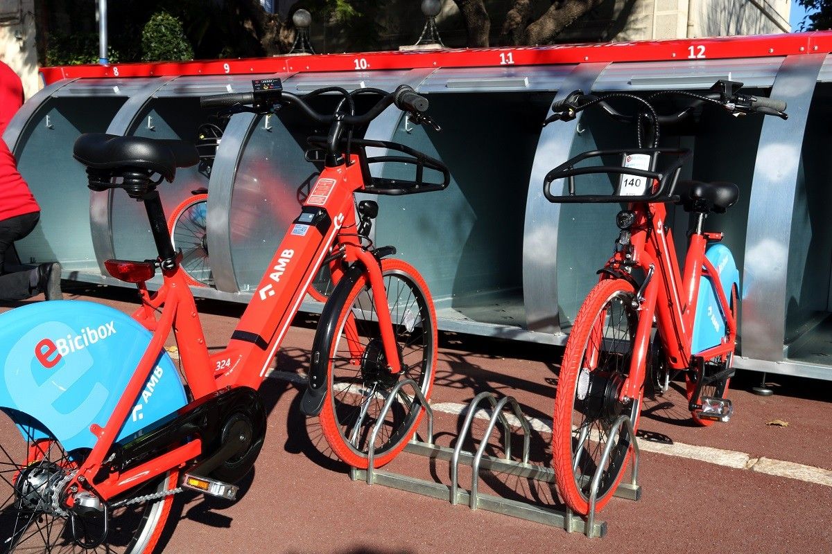Dues bicicletes de l'E-Bicibox