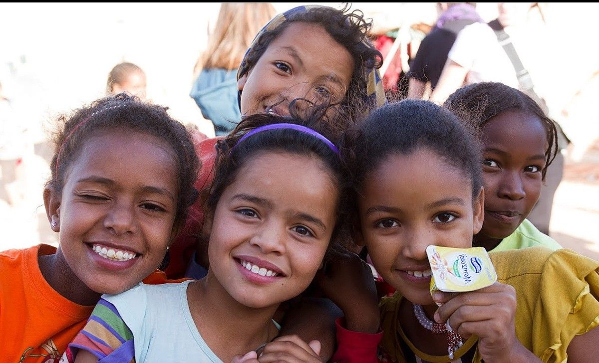 Infants sahrauís que participen en el programa d'acollida Vacances en Pau