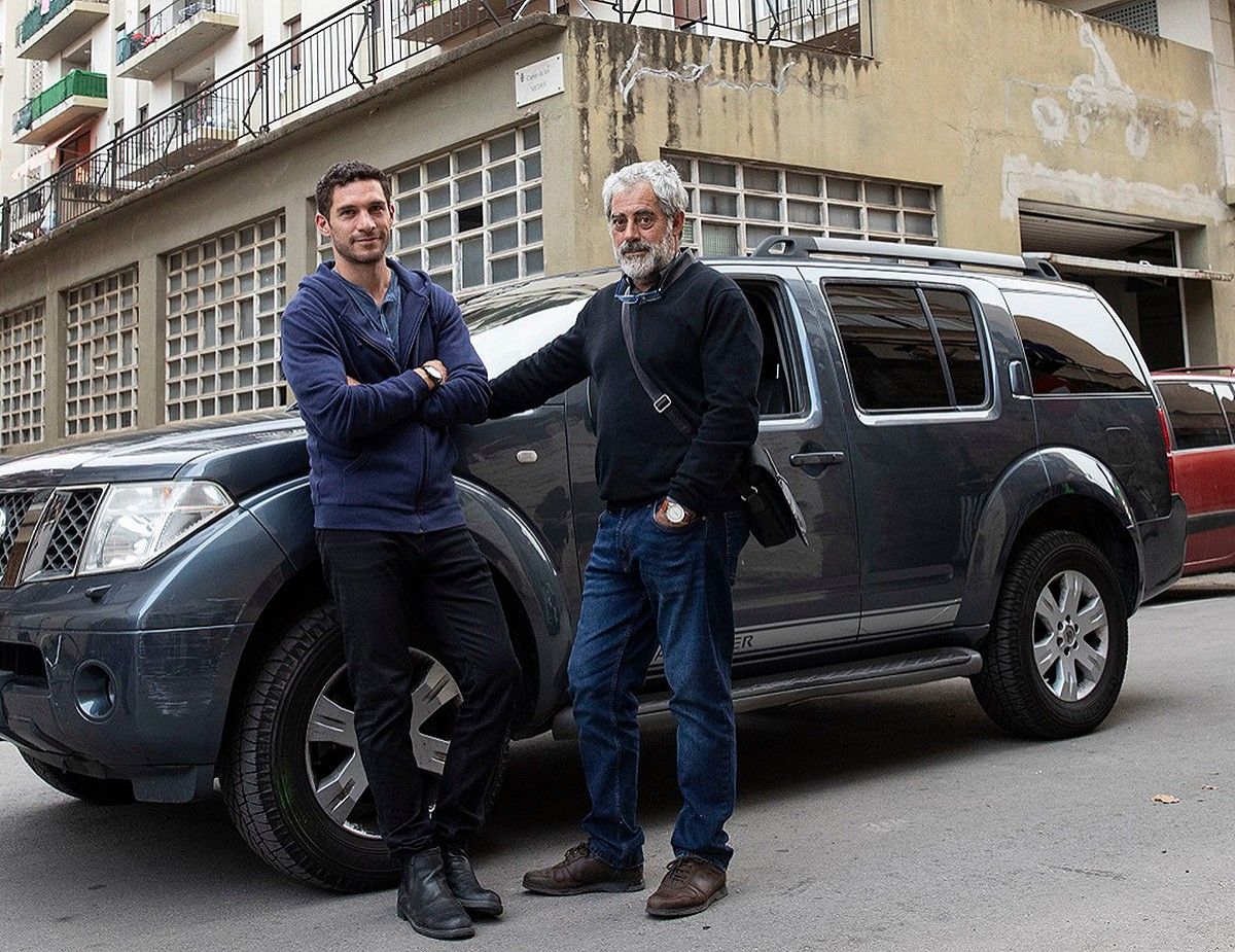 Els actors Michel Noher i Carlos Blanco enregistrant un fragment de la sèrie «La Unidad» al carrer Medes de Figueres.