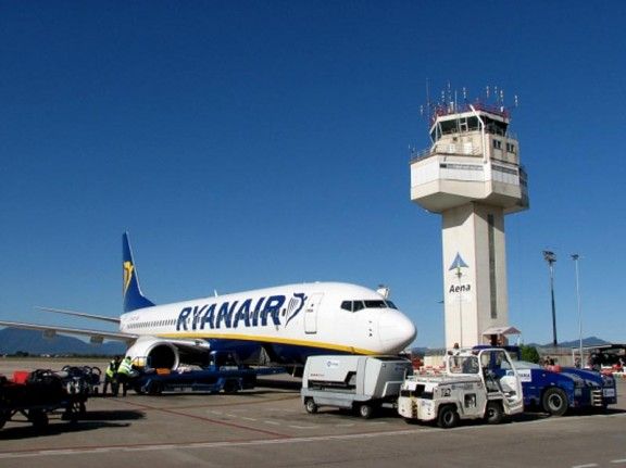 El descens de vols de Ryanair des de Girona és la causa de les xifres