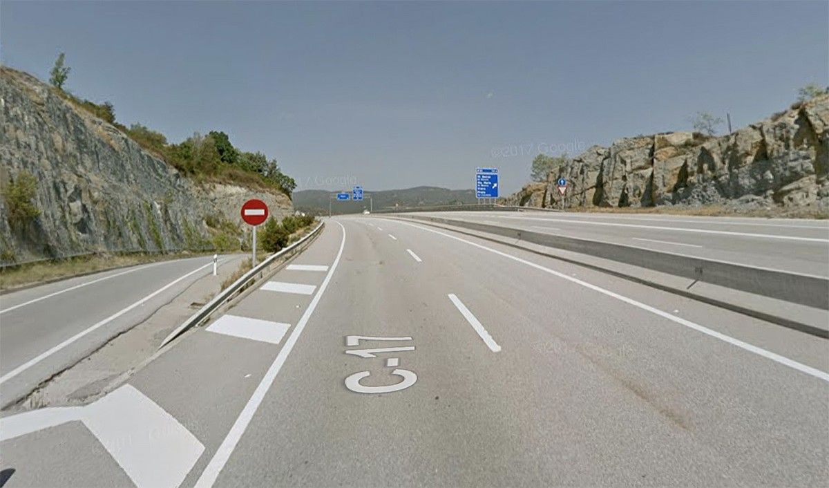 La conductora es va incorporar a la via contra direcció a Sant Quirze de Besora.