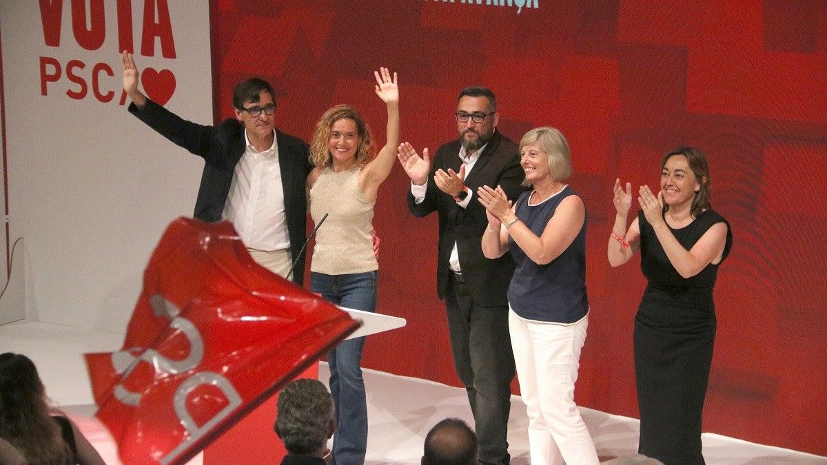 La plana major socialista en un acte de campanya a Girona