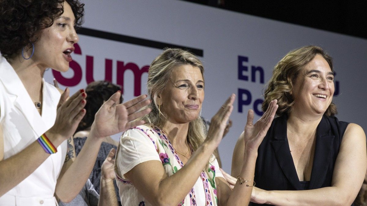 Ada Colau, Yolanda Díaz i Aina Vidal, en un acte de campanya a l'Hospitalet de Llobregat