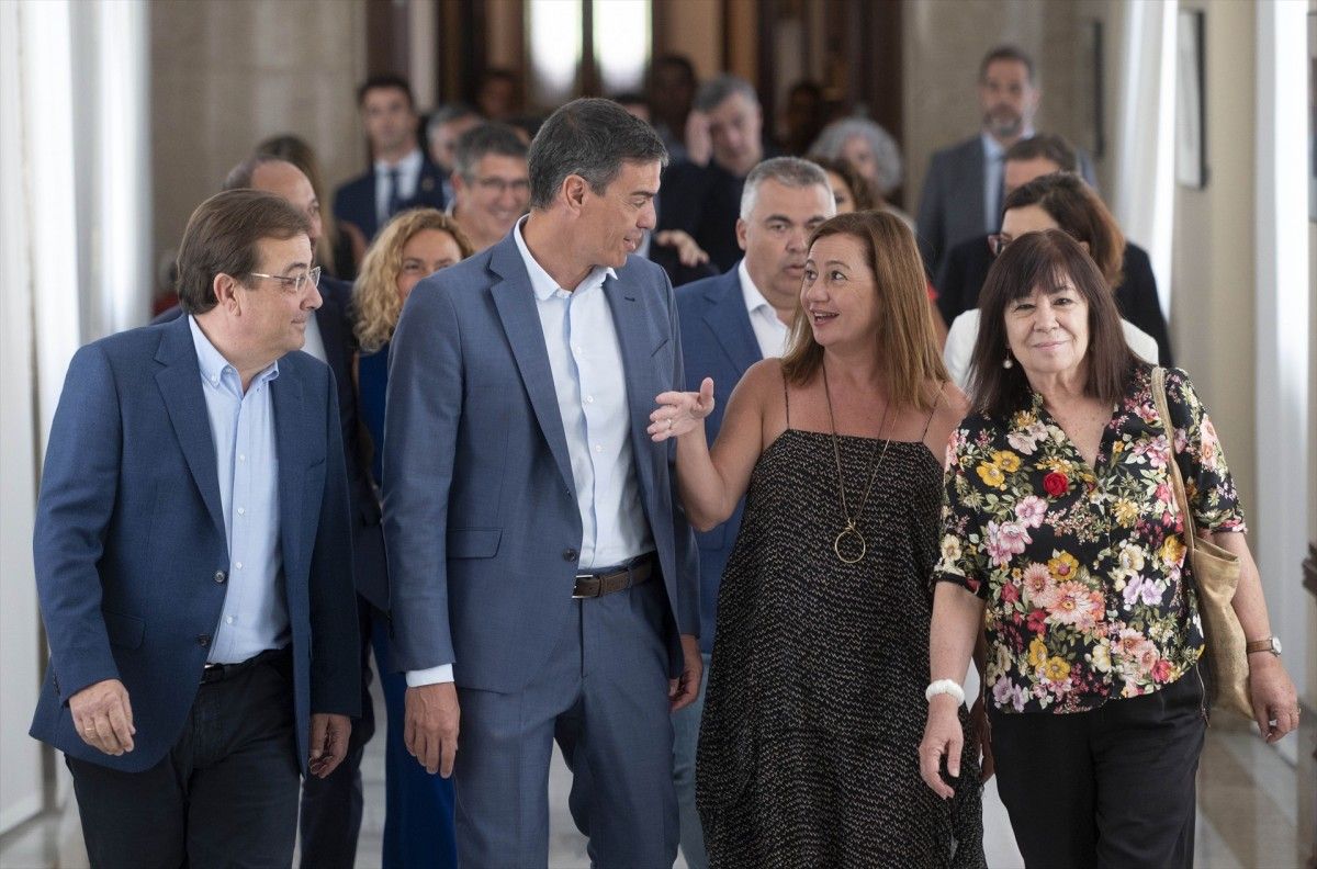 Pedro Sánchez i Francina Armengol encapçalen el grup parlamentari socialista, aquest dimecres al Congrés