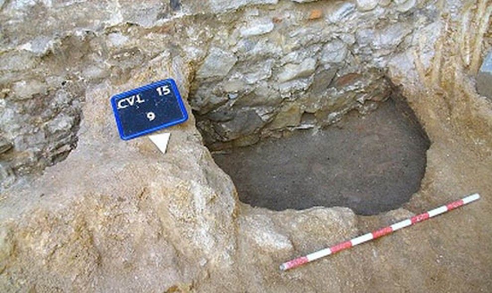 Les dues sitges medievals que es van localitzar durant les obres i excavacions a la Casa de les Vídues