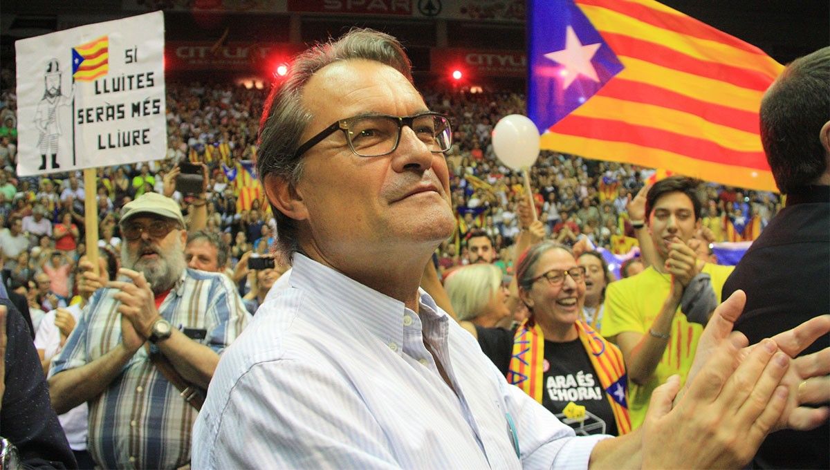 Artur Mas, en el multitudinari míting de Girona
