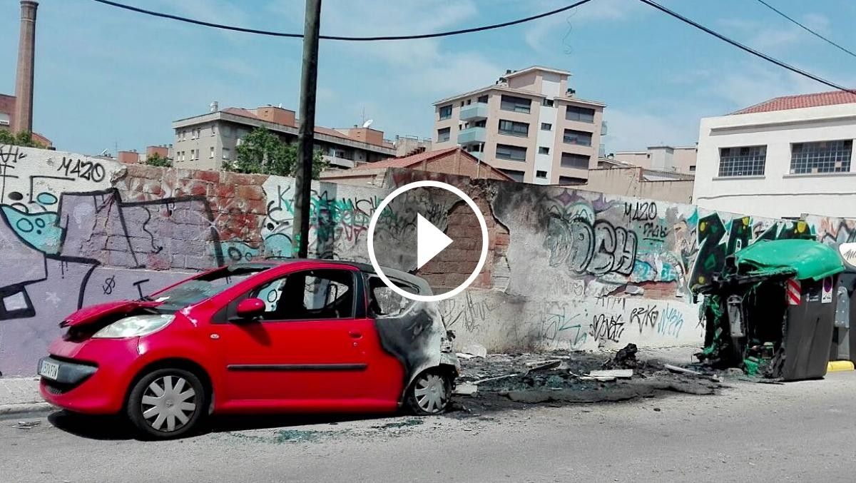 Un cotxe cremat a Sabadell per Sant Joan