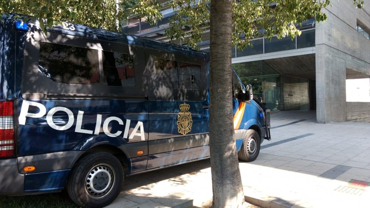 Un furgó de la policia espanyola a Mollet del Vallès