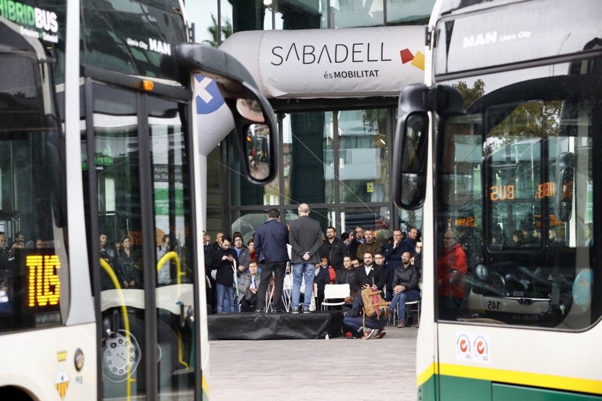 Els nous autobusos híbrids de Sabadell