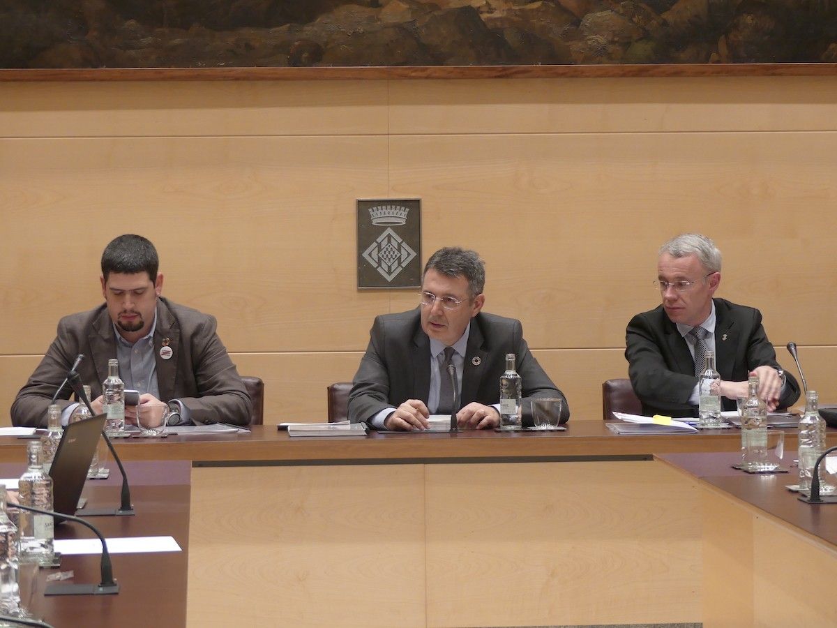 El president i els vicepresidents de la Diputació de Girona durant el ple d'aquest gener.