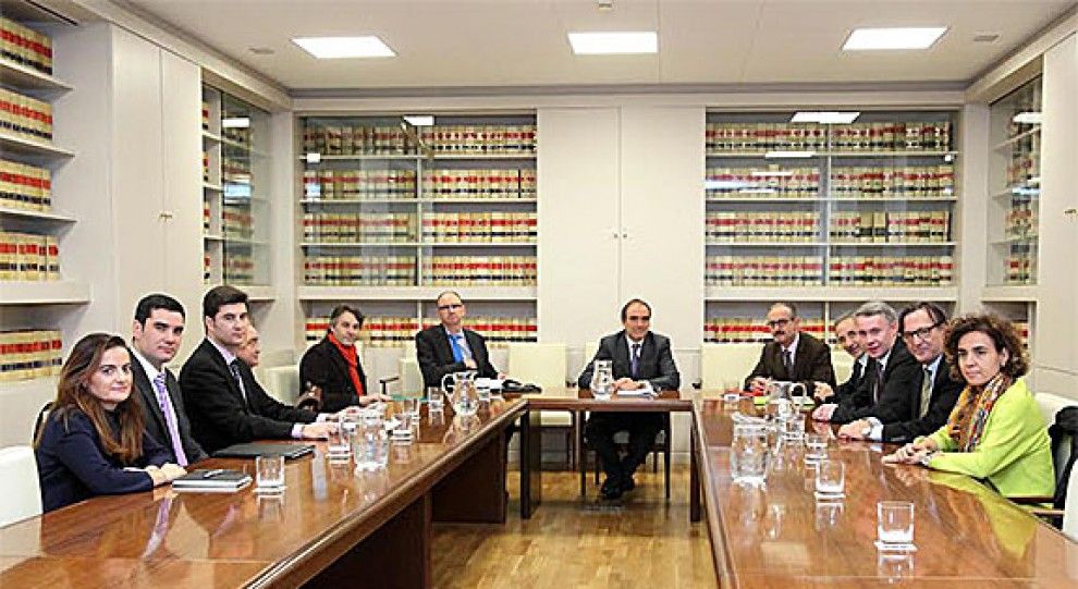 Reunió a Madrid amb els alcaldes de la C-17