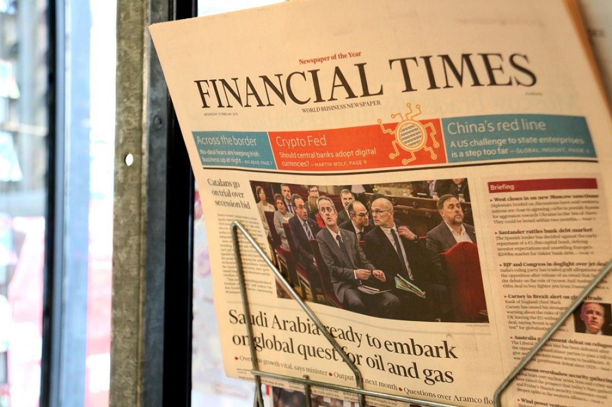 La portada del Financial Times, en imatge d'arxiu