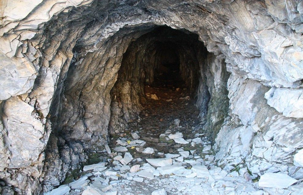 Una galeria de la mina Zaragoza de Queralbs on volen extreure or