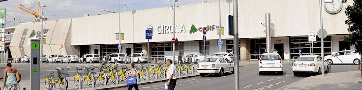 Façana de l'estació de Renfe-Adif a Girona