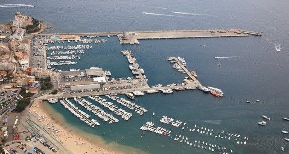 Al port de Palamós s'hi instal·laran 172 punts de llum amb tecnologia LED.
