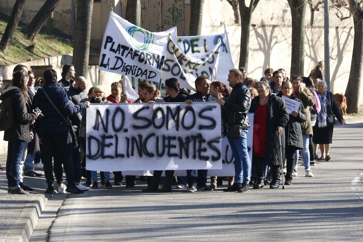 Alguns veïns de Font de la Pólvora es van manifestar contra els talls de llum el gener de 2019.