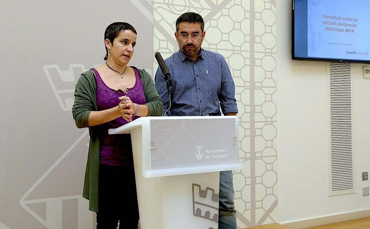 Glòria Rubio i Gabriel Fernàndez en roda de premsa