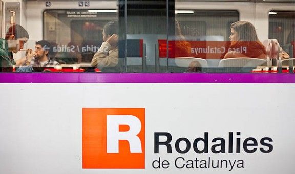 Un comboi aturat a l'estació de Plaça Catalunya