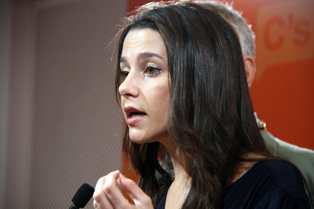 La líder de Ciutadans al Parlament, Inés Arrimadas, en una roda de premsa