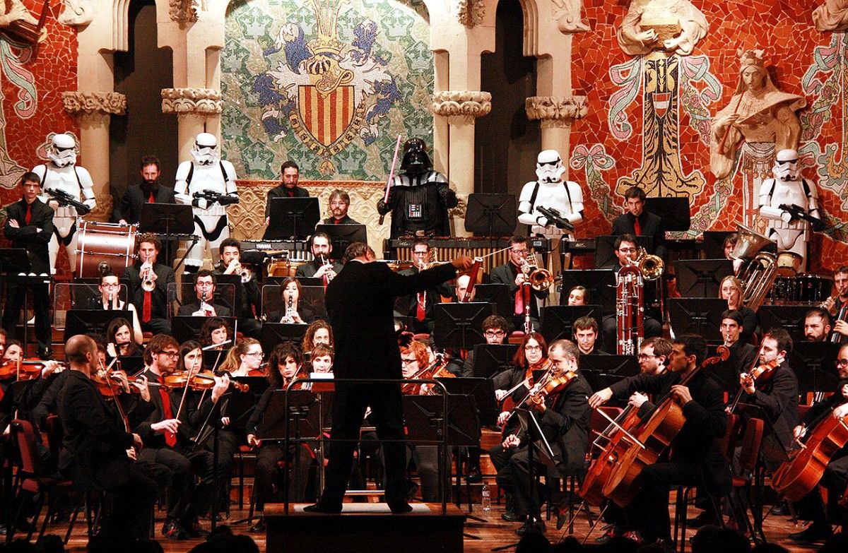 Darth Vader i quatre personatges de «Star Wars» al Palau de la Música