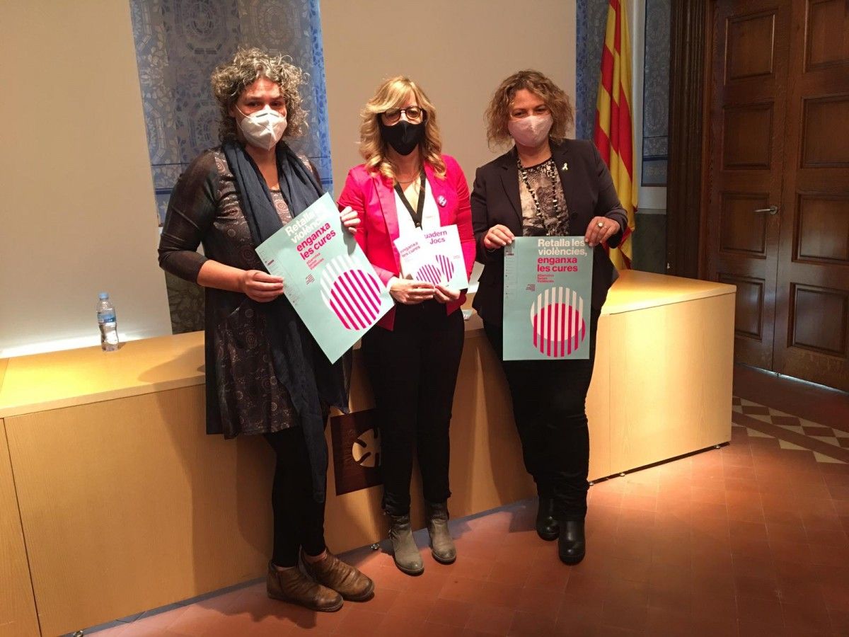 Núria Santayana, Fina Surina i Imma Muñoz durante la presentació de la campanya.