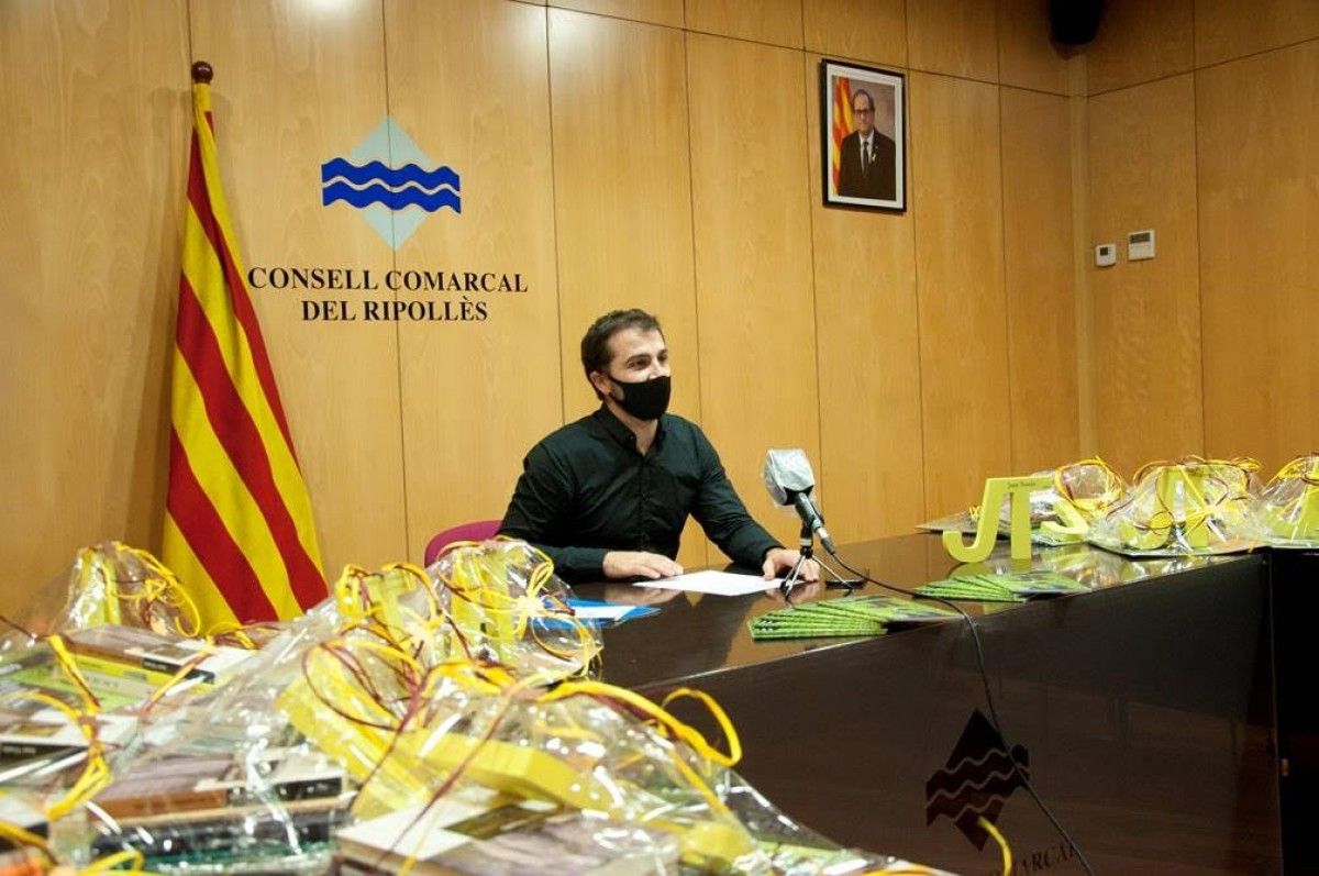 El president del Consell Comarcal del Ripollès, Joaquim Colomer,  ha anunciat els guanyadors