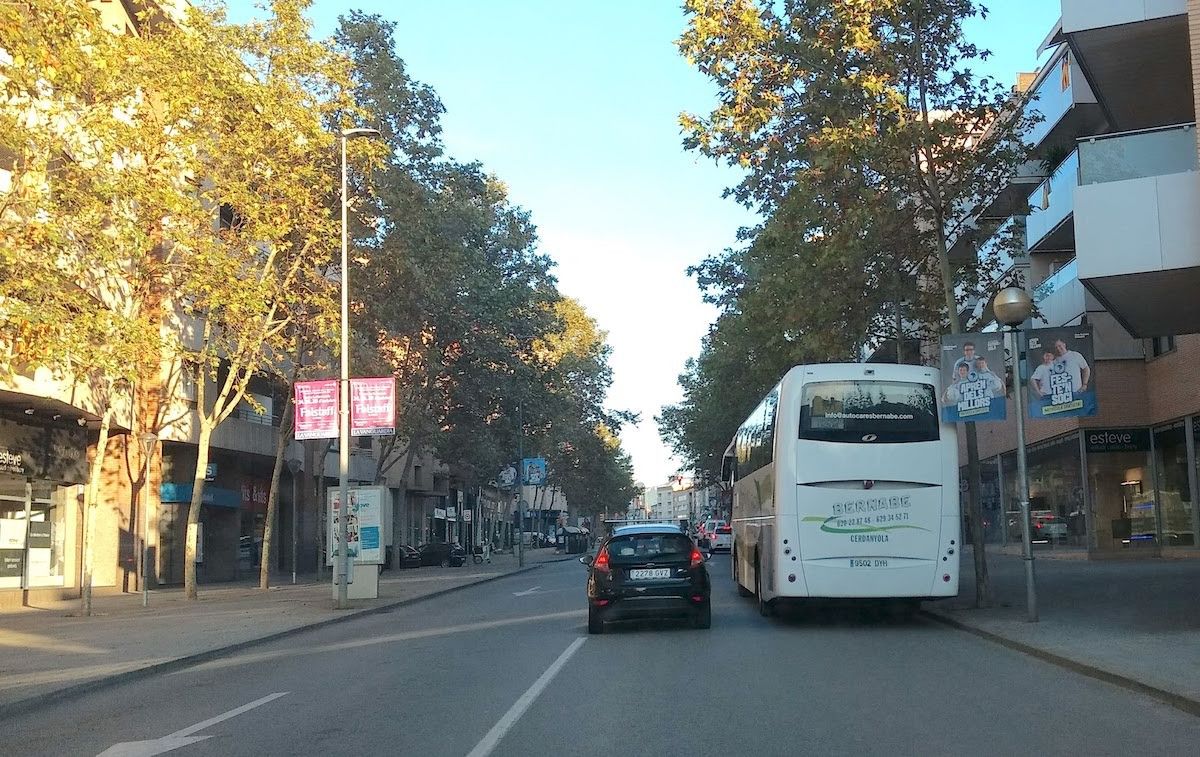 Un autocar a la carretera de Barcelona